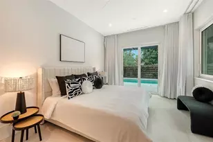 2138 Hawthorne St, Sarasota, FL 34239 - Photo 17