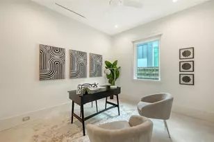 2138 Hawthorne St, Sarasota, FL 34239 - Photo 25