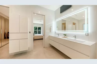 2138 Hawthorne Street, Sarasota, FL 34239 - Photo 21