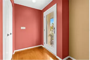 1006 De Leo Dr, Sarasota, FL 34243 - Photo 3