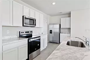 3394 Hilltop Cir, Bradenton, FL 34211 - Photo 9