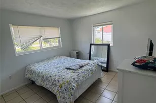 820 Pineland Ave, Venice, FL 34285 - Photo 5