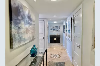 2525 Gulf Of Mexico Drive #3D, Longboat Key, FL 34228 - Photo 3