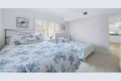 2110 Benjamin Franklin Drive #104, Sarasota, FL 34236 - Photo 31