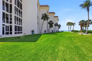 2110 Benjamin Franklin Dr, Sarasota, FL 34236 - Photo 39