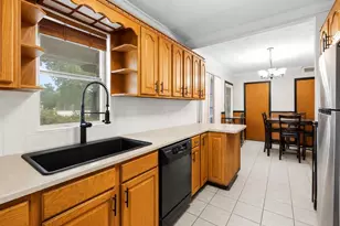 5320 41st Ave W, Bradenton, FL 34209 - Photo 7