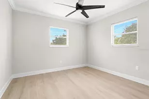 5320 41st Ave W, Bradenton, FL 34209 - Photo 9