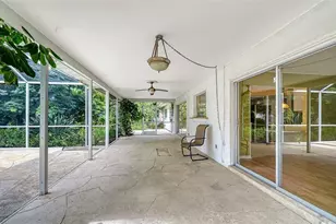 621 Alhambra Rd, Venice, FL 34285 - Photo 35