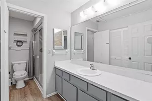 5080 Barrington Cir, Sarasota, FL 34234 - Photo 27