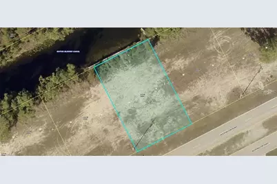 39 Wilmington Parkway, Cape Coral, FL 33993 - Photo 1