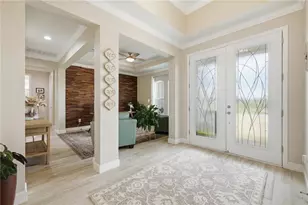 5315 San Remo Cir, Wimauma, FL 33598 - Photo 5