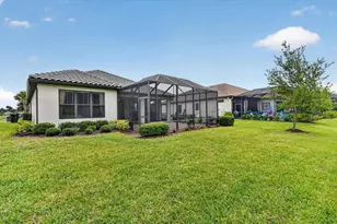 11014 Wicker Park Pl, Palmetto, FL 34221 - Photo 17