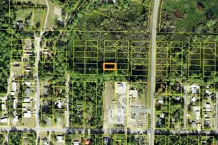 1304 NW 1st St, Carrabelle, FL 32322 - Photo 1