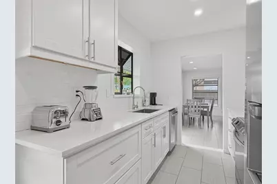 2026 Grove Street, Sarasota, FL 34239 - Photo 7