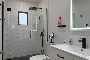 2026 Grove St, Sarasota, FL 34239 - Photo 11
