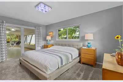 2605 Botany Avenue, Sarasota, FL 34239 - Photo 19