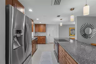 2605 Botany Ave, Sarasota, FL 34239 - Photo 15