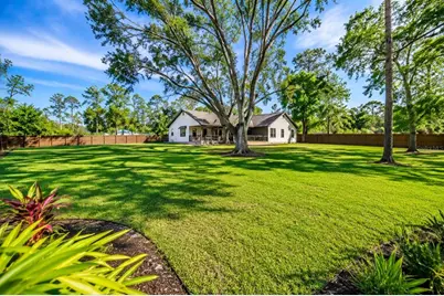 9502 59th Avenue E, Bradenton, FL 34202 - Photo 3
