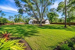 9502 59th Ave E, Bradenton, FL 34202 - Photo 3