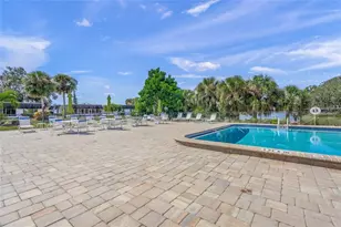 1325 Glen Oaks Dr E, Sarasota, FL 34232 - Photo 37