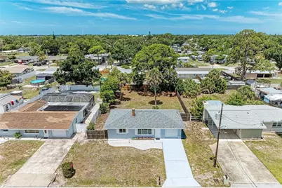 5510 21st Street Court W, Bradenton, FL 34207 - Photo 3