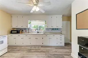 5510 21st St Ct W, Bradenton, FL 34207 - Photo 11