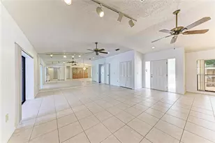 4242 Dryden Cir, Sarasota, FL 34241 - Photo 11