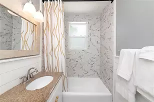 1034 N 22nd St, Sarasota, FL 34234 - Photo 45