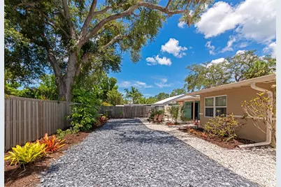 1034 N 22nd Street, Sarasota, FL 34234 - Photo 17