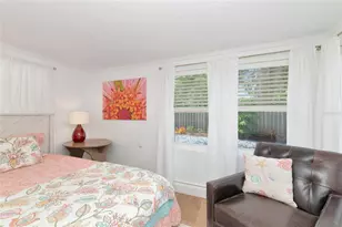 1034 N 22nd St, Sarasota, FL 34234 - Photo 37