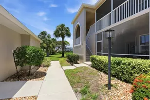 9540 High Gate Dr, Sarasota, FL 34238 - Photo 7