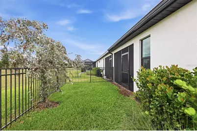 6499 Silverstar Drive, Sarasota, FL 34240 - Photo 9