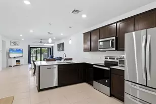 6499 Silverstar Dr, Sarasota, FL 34240 - Photo 13