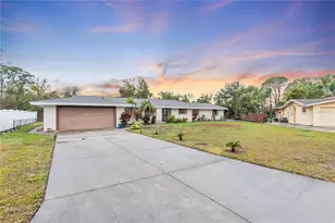 7420 Cass Cir, Sarasota, FL 34231 - Photo 1