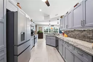 1052 W Truman St, Nokomis, FL 34275 - Photo 17