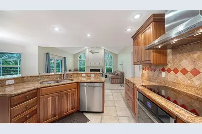 4391 Maplewood Lane, Sarasota, FL 34238 - Photo 17