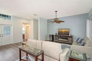 4391 Maplewood Ln, Sarasota, FL 34238 - Photo 11