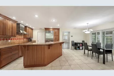 4391 Maplewood Lane, Sarasota, FL 34238 - Photo 19