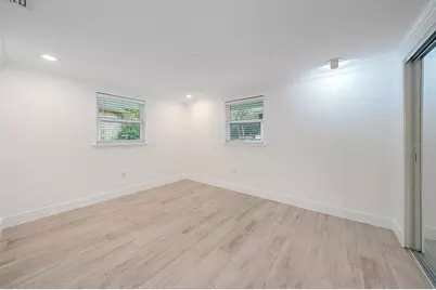 4271 Lago Way, Sarasota, FL 34241 - Photo 21