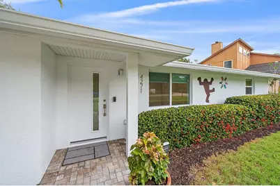 4271 Lago Way, Sarasota, FL 34241 - Photo 3