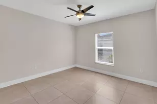124 Tucker Ave, Sarasota, FL 34232 - Photo 15