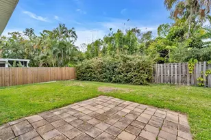 124 Tucker Ave, Sarasota, FL 34232 - Photo 17
