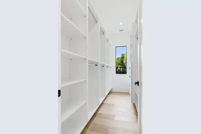 1870 Jasmine Drive, Sarasota, FL 34239 - Photo 29