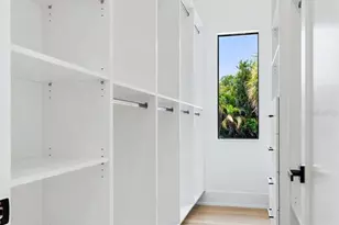 1870 Jasmine Dr, Sarasota, FL 34239 - Photo 29