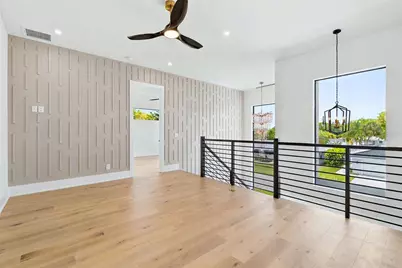 1870 Jasmine Drive, Sarasota, FL 34239 - Photo 23