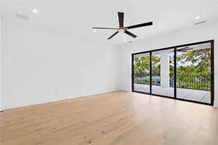 1870 Jasmine Dr, Sarasota, FL 34239 - Photo 25
