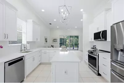 6828 Bay Hill Drive, Bradenton, FL 34202 - Photo 13