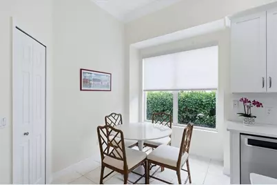 6828 Bay Hill Drive, Bradenton, FL 34202 - Photo 15