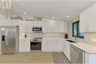 2120 Craft Lane, Sarasota, FL 34239 - Photo 13