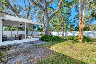 2120 Craft Lane, Sarasota, FL 34239 - Photo 37
